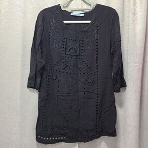Solitaire Swim Black Eyelet Swim Top‎